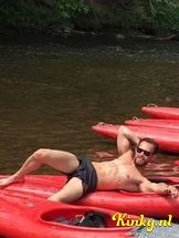 thomas-escort-via-kinky-6984507111aba900140362d7