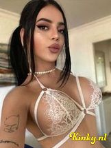 valeria-escort-via-kinky-69854d41be88c300149aa4db