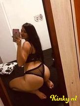 susan-virtual-sex-via-kinky-698a0b6d3a6b2100130c93a5