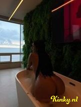 bruninha-prive-ontvangst-via-kinky-6985e8f5baaf3f00136bff13