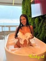 Bruninha - Naughty and fun