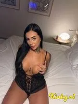 bruninha-prive-ontvangst-via-kinky-699b53354082b10013ff497e