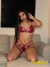 violeta-prive-ontvangst-via-kinky-6985d62c95d4d60013675641