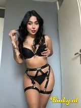 Kim - Sexy latina petite