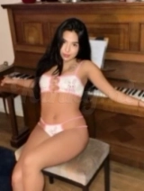 Melany - Sexy Latina Petite