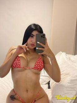 cherry-prive-ontvangst-via-kinky-6987d446700a7c0013be577e