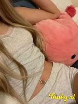 scarlett-prive-ontvangst-via-kinky-698c6bfa884a6700128873dd