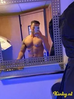 sem-escort-via-kinky-698a4e324e42b000133d9447