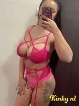 yzabela-escort-via-kinky-698b2ab124dc280012d85924