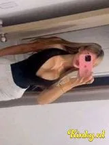 Sophie - Classy blonde Colombian model