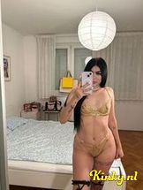 zoé-escort-via-kinky-698cf67df6051e0013a5ab16