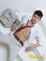 carl-escort-via-kinky-699a7eb36c545d0013434d70