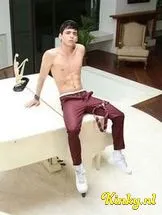 carl-escort-via-kinky-698b60c53d394a0013228892