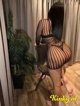 amira-prive-ontvangst-via-kinky-699717544dd47a0013a28957