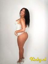 Isabella - Luxury Companion · Brunette