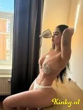 martina-escort-via-kinky-698ca8cd68bb0300137e6ef7