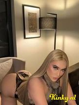 angeles-escort-via-kinky-698cba7f56a39e00134faaa7