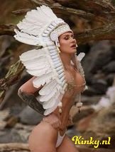 mistress-bionda-prive-ontvangst-via-kinky-6995c0cbf183b20012355cdd