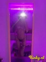 lieve-virtual-sex-via-kinky-698e16f98af5690013cfed77