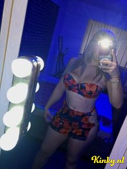 viktoria-escort-via-kinky-698f4c87fb54ef0013f61525