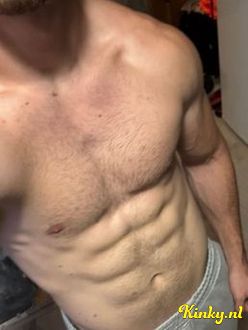 mike-escort-via-kinky-699216fbe56efe001333d1af