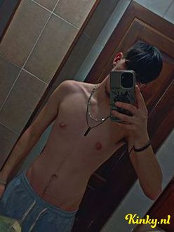 nicolas-escort-via-kinky-69931a50b91c4c00131f9930