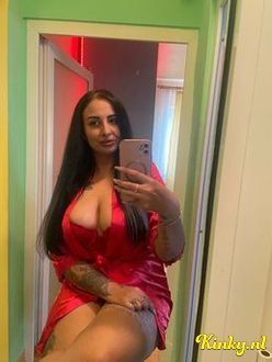 natalia-escort-via-kinky-699310ef726b410013b13d23