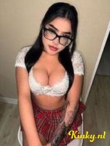 Cataleya - Sexy Latina party girl GFE
