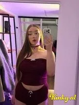 karina-virtual-sex-via-kinky-6993ebdbfc92830013e554d0