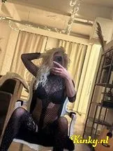 selena-prive-ontvangst-via-kinky-699ae777cadf7400135b8c65