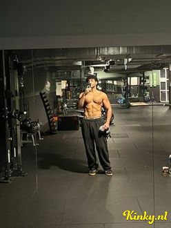 alex-escort-via-kinky-6995061bf8e9bd0013344289