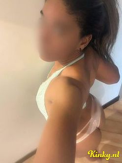 jessie-erotische-massage-via-kinky-69974856d88f4b0013df29d4