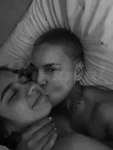 Saray and Sophia - Squirt, anal, toys & piss. ¡HOT! Nederland