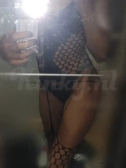 foxy-escort-via-kinky-69a3b939d3025f0013bc901e