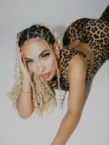 Zoe - Party Hot Latina
