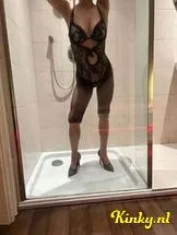 thawaan-erotische-massage-via-kinky-699f159818e9e60013773c28