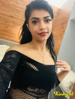 dessy-escort-via-kinky-69a850f5d731a30013e573c5