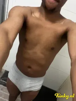 jamie-escort-via-kinky-69c21c403c926c0013919035