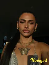 Pia - Hey babe come and enjoy a real trans girl