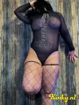 Ana - Bare party girl