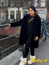 Kylie - First time , sexy Colombiana party girl 24/7