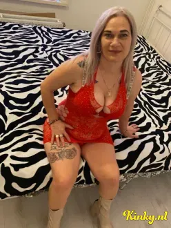 roxi-prive-ontvangst-via-kinky-69b8129aa4488000132f0640