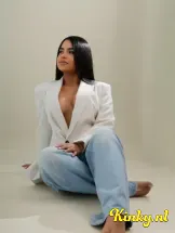 nicol-escort-via-kinky-69bc7f8efbb11a00144a5ce6