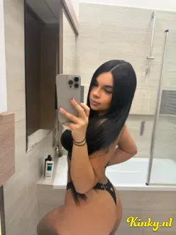 lana-escort-via-kinky-69bbeff2777d540013a5c8b8