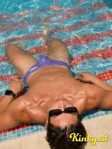 Derek - Available  professional massage  long session