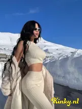 isabella-escort-via-kinky-69bd5fbf04d96400130fda9b