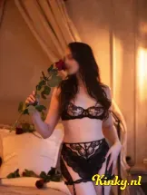 zoé-escort-via-kinky-69c3fc0c3cabd70013336d4c