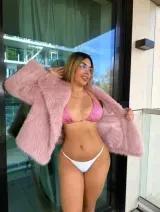 Sara - New latina top Girl