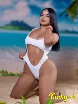 Veronica - Sexy and natural body 
