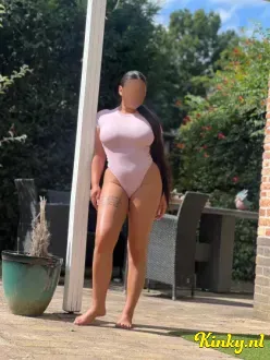 alya-virtual-sex-via-kinky-69c4034a0d66510013a9b4e0